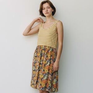 MATILDA JANE‎ - MIXED PATTERN MIDI DRESS.   HAS STRIPES AND FLOWERS B20